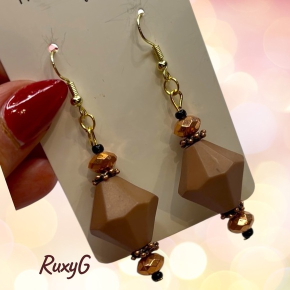 596. Brown and Gold Geometric Earrings - Picture 3 of 6
